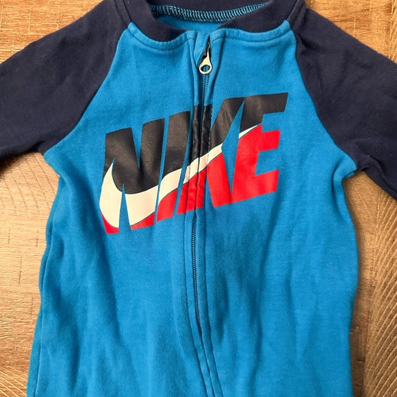 Nike Blue Onesie/Sleeper - 6M - Picture 2 of 4